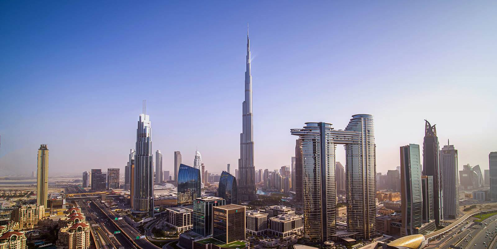Dubai mit dem Burj Khalifa als Zentralpunkt