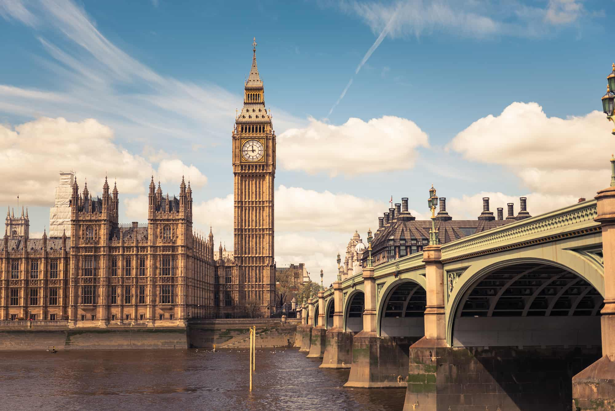 Big Ben mit House Of Parlament in London